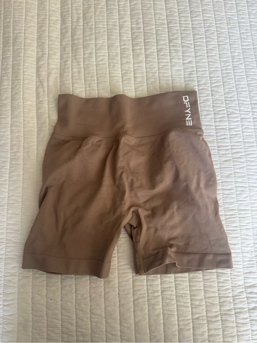 DFYNE Dynamic 4.5” shorts, “Mocha”, XS